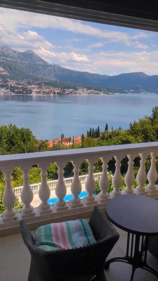 Mountain Bay Views Apartments Njivice Eksteriør bilde