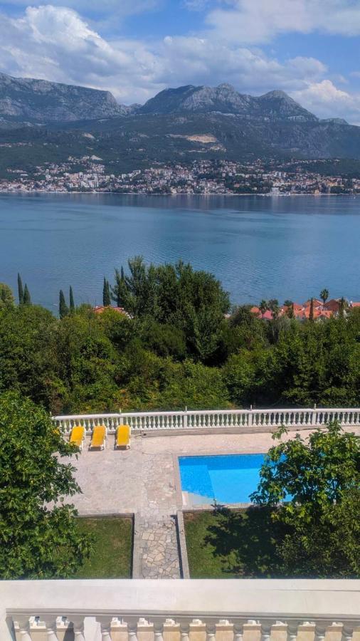 Mountain Bay Views Apartments Njivice Eksteriør bilde