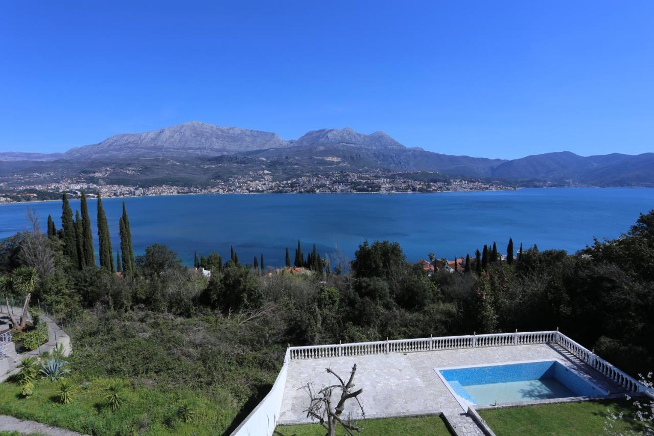 Mountain Bay Views Apartments Njivice Eksteriør bilde