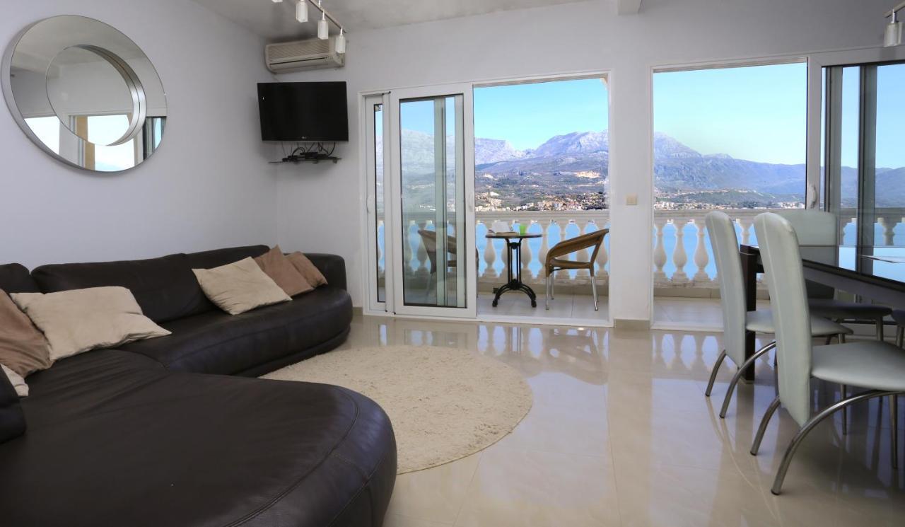 Mountain Bay Views Apartments Njivice Eksteriør bilde