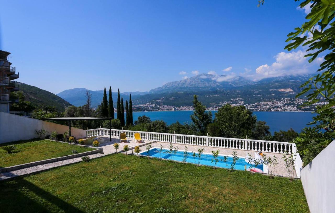 Mountain Bay Views Apartments Njivice Eksteriør bilde
