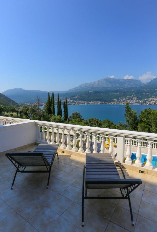 Mountain Bay Views Apartments Njivice Eksteriør bilde