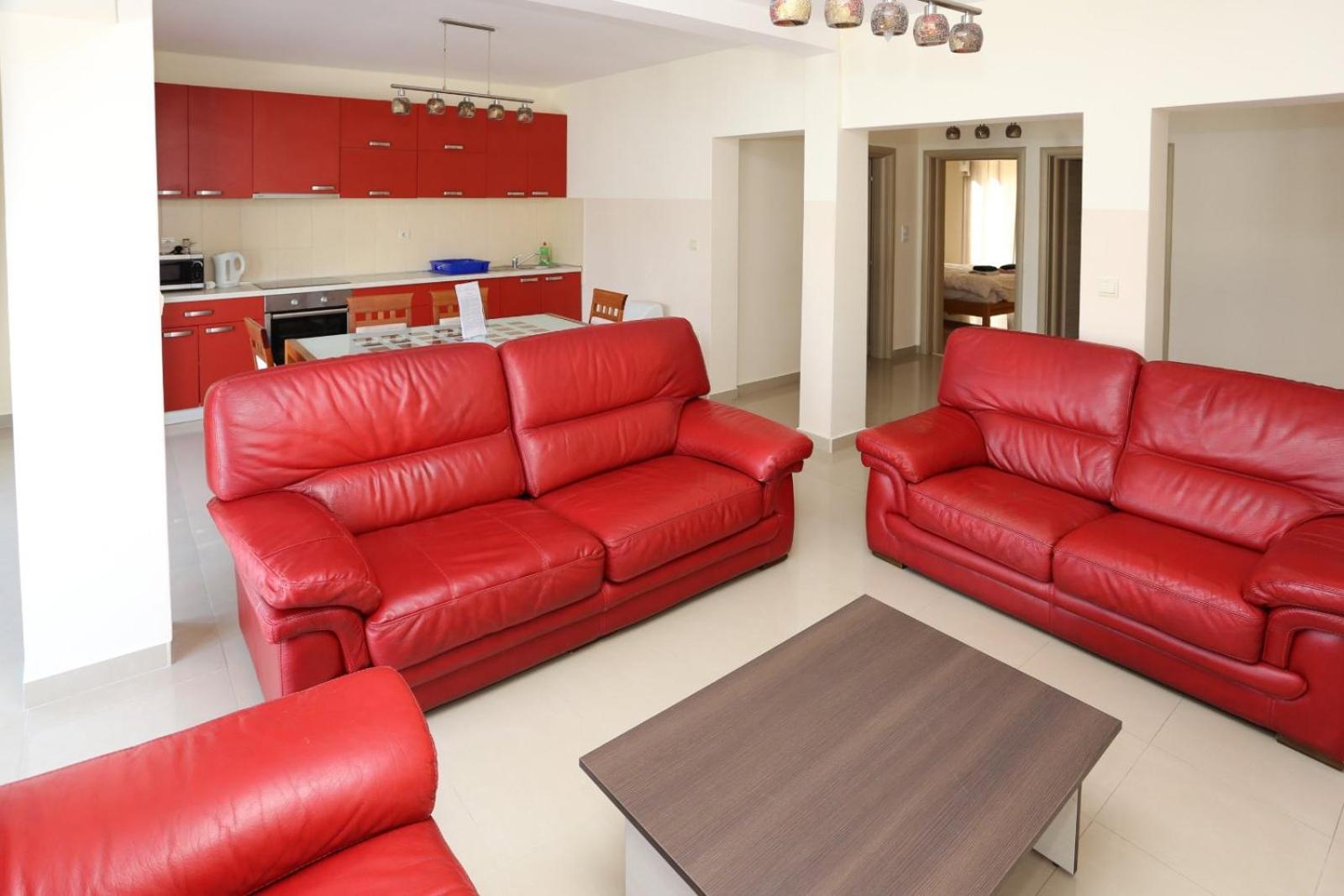 Mountain Bay Views Apartments Njivice Eksteriør bilde